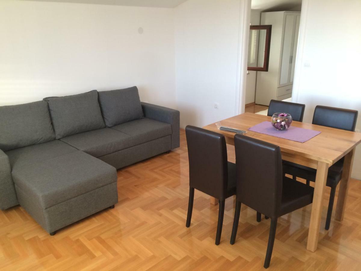 Apartments Antonija Sukošan Eksteriør bilde
