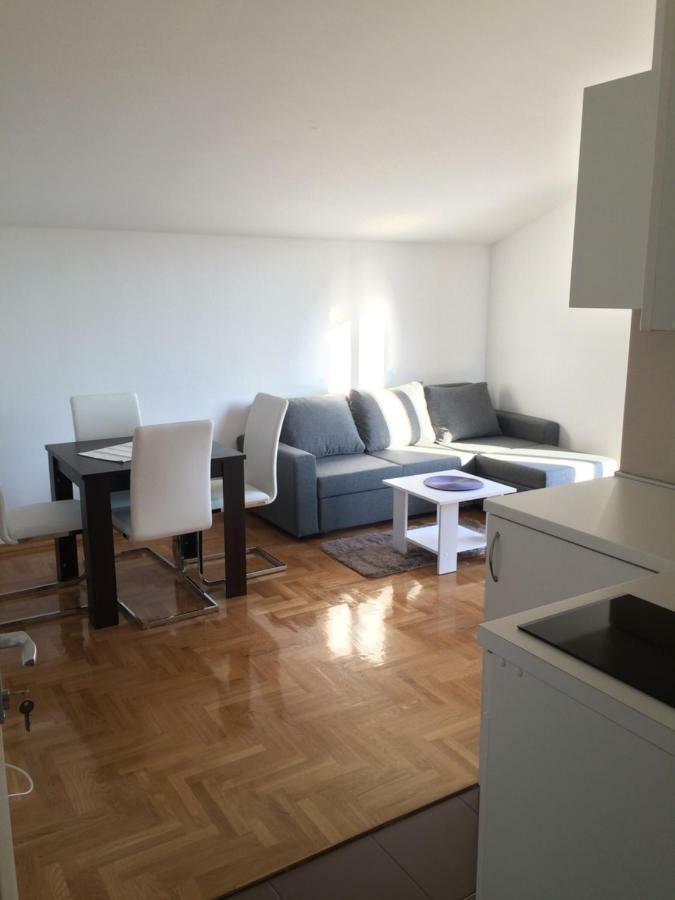 Apartments Antonija Sukošan Eksteriør bilde