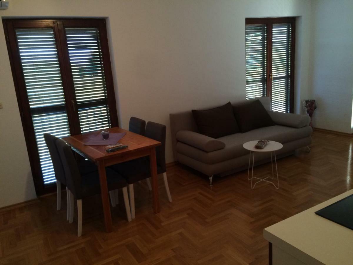 Apartments Antonija Sukošan Eksteriør bilde